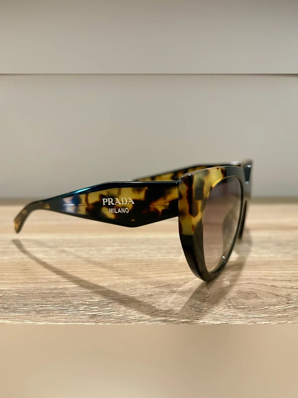 Prada Cat-Eye Sunglasses SPR 14W 389-0A7 Two-Tone Tortoise & Black 52mm